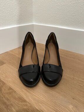 Clarks Black Pumps